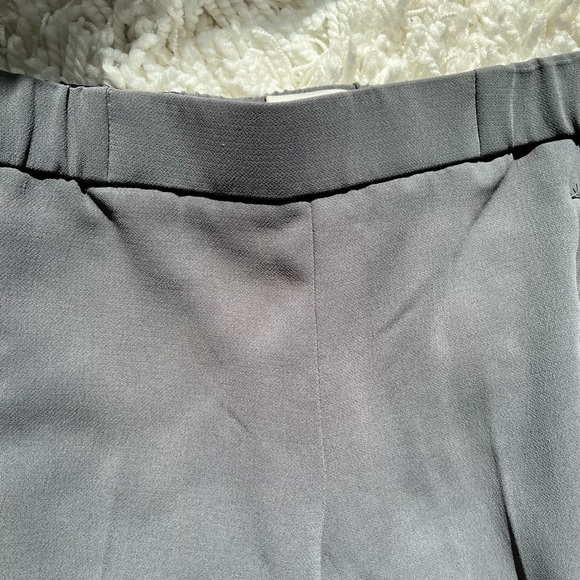 Aritzia Wilfred. Grey dress pants - Picture 4 of 4